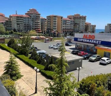 Elenite Apartment | Pet-Friendly Villa Astoria 5 in Sveti Vlas - Rated 8.8