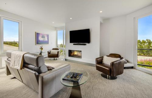 South Addition Villa | Family-Friendly Villa at Bootleggers Landing with Hot Tub