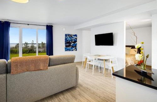South Addition Villa | Family-Friendly Villa at Bootleggers Landing with Hot Tub