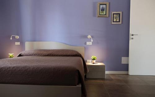 Solarolo Bed & Breakfast | Villa Athena Charme: Oceanfront Retreat with Pool & Views