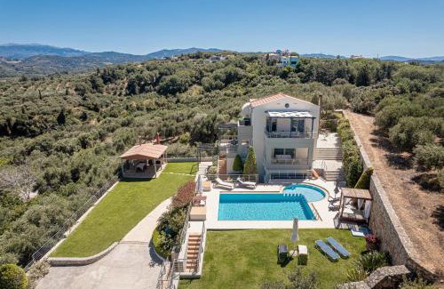 Platanias Villa | Discover Villa Athinais: 4-Star Oceanfront Oasis