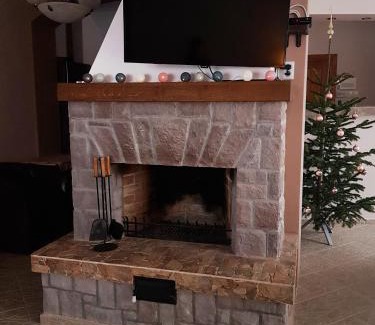 Baile Tusnad House | Villa Atriolum: Family-Friendly Retreat with Top Ratings