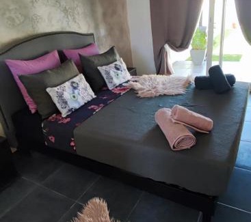 Saint-Gervasy Villa | Experience Villa au Soleil: Pet-Friendly Oasis with Pool