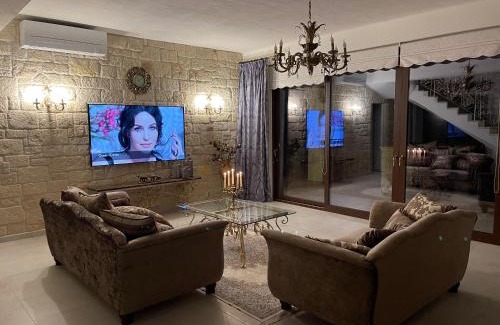 Agios Nikolaos Villa | Villa Aurelia: Oceanfront Retreat with Top Guest Ratings
