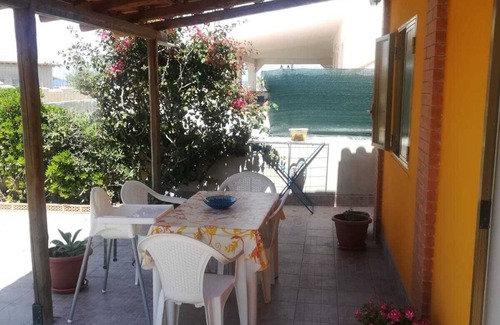 Reitani House | Villa Aurora: Oceanfront Getaway Near Marzamemi's Beach