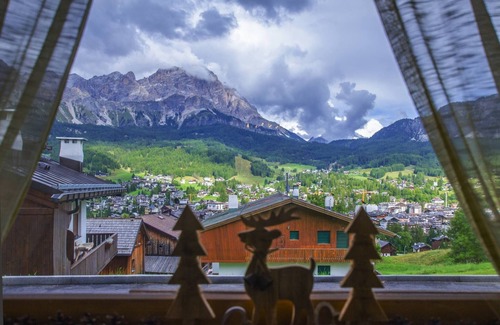 Cortina d'Ampezzo Apartment | Villa Aurora: Breathtaking Views of Dolomites & Ampezzo Valley