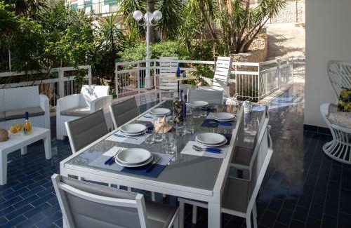 Addaura Apartment | Pet-Friendly Villa Aurora Mondello Addaura - Rated 10/10