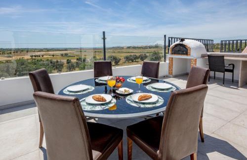 Pera Villa | Discover Villa Avalon with Ocean Views and Pool Access