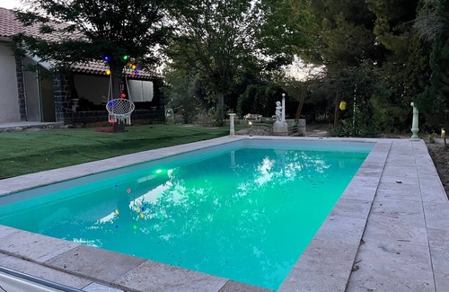 Cazouls-les-Beziers Villa | Relaxing Villa with Pool near Beaches and Béziers