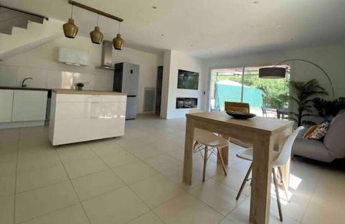 13th Arrondissement Villa | Villa Avec Jardin et Piscine a Chateau Gombert