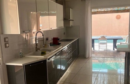 La Panouse Villa | Relaxing Villa with Pool in the 9th Arrondissement Hills