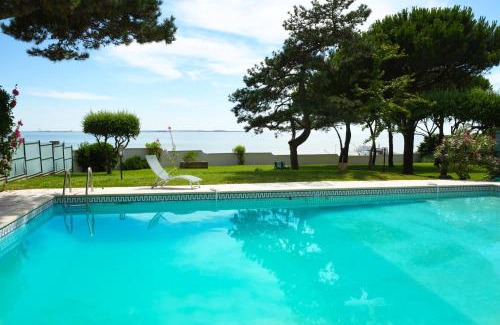Royan Villa | Villa avec piscine chauffée et magnifique vue mer