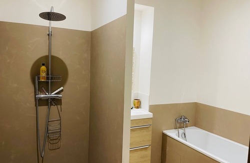 Cruzy Villa | Relax in a Villa with Pool at Domaine Viticole, Narbonne