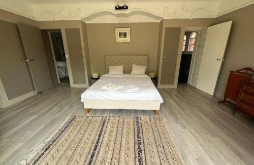 Arcachon Villa | Elegant Villa with Indoor Pool near Beach and Shops