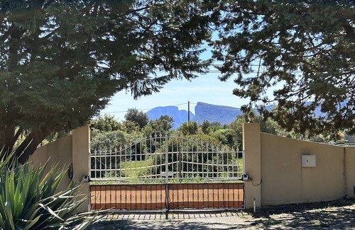 Valflaunes Villa | Villa with Private Pool and Scenic Pic Saint Loup Views