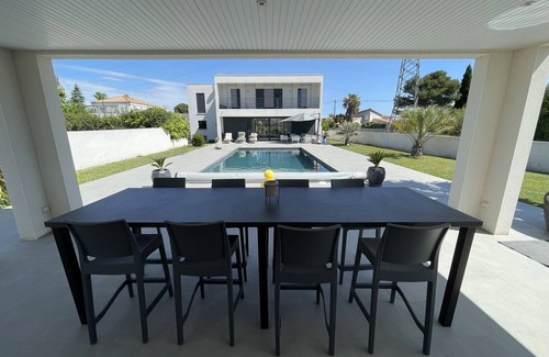 Maraussan Villa | Villa avec Piscine - Family-Friendly Retreat near the Sea