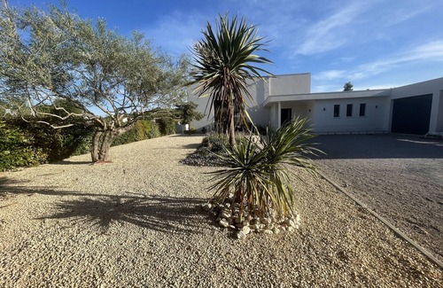 Maraussan Villa | Villa avec Piscine - Family-Friendly Retreat near the Sea