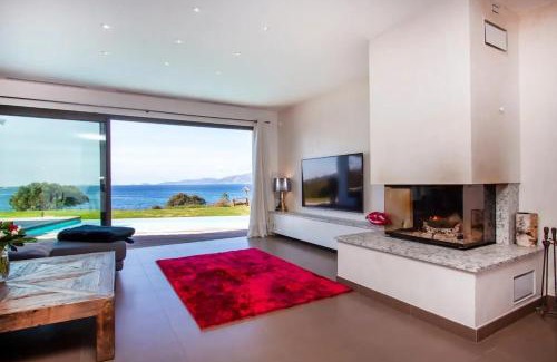 Pietrosella Villa | Villa avec vue imprenable sur la mer à Pietrosella - 270 m²
