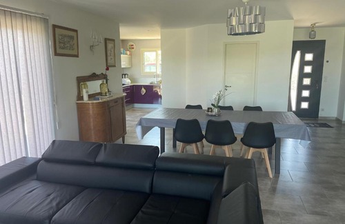 Pinet Villa | Scenic Villa with Vineyard Views Just 15 Minutes from Beaches