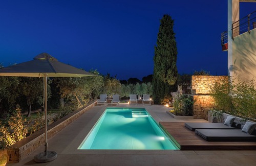Vourvourou House | Villa Avista Holidays: Oceanfront Oasis with Pool & Spa