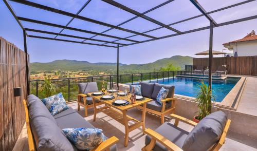Kas Villa | Escape to Villa Ayşena - Nature's Oasis with Ocean Views