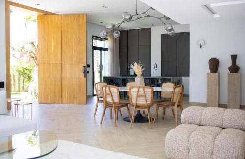 Agdal Villa | Experience Villa Ayani: Family-Friendly Oasis with Pool