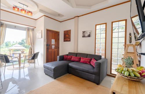 Ko Lanta Villa | Oceanfront Villa Ayutthaya: 4-Star Stay with Pool & Views