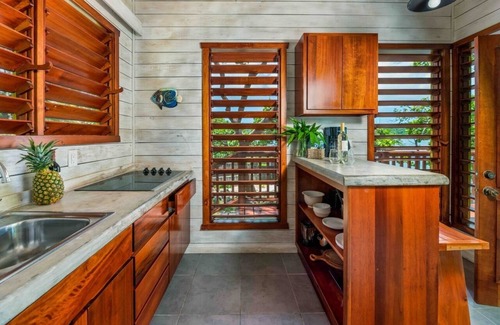 First Bight Villa | Villa Azul: Secluded Paradise with Pool and Ocean Views