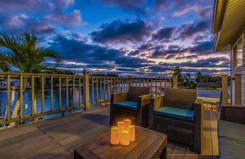Indian Rocks Beach Villa | Experience Villa Azule: Oceanfront Bliss & Pet Friendly