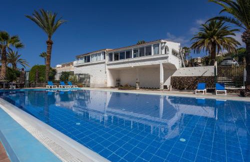 Chayofa Villa | Villa Azure Horizon - Oceanfront Escape with Heated Pool