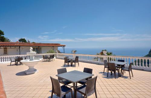 Nerano Villa | Villa Azzurra: Family-Friendly Retreat with Accessibility