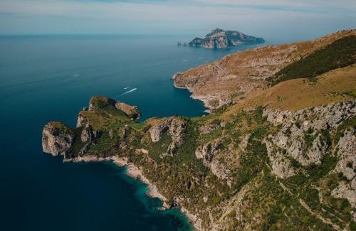 Nerano Villa | Villa Azzurra: Family-Friendly Retreat with Accessibility
