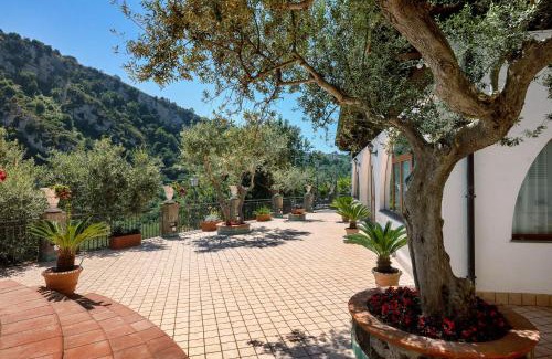 Nerano Villa | Villa Azzurra: Family-Friendly Retreat with Accessibility