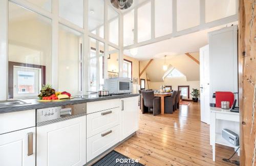 Busum Apartment | Cozy Villa Büsum Norderpiep: Pet & Child Friendly Retreat