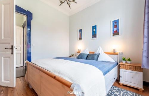 Busum Apartment | Pet-Friendly Villa Büsum Süderpiep - Ideal for Families