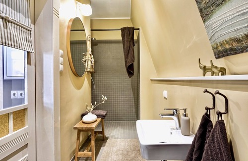 Gotha Apartment | Villa B: Experience Unique Living in Historic Gotha