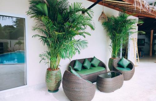 Ko Pha-ngan Villa | Experience Villa Baan Naí Pã: Oceanfront Paradise Awaits