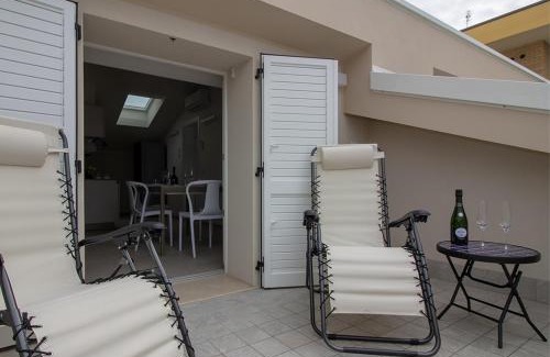 Viserbella Apartment | Villa Baci sul Mare - Oceanfront Apartment with Beach Access