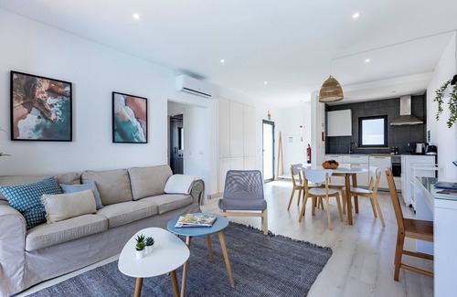 Sagres House | Villa Back Loop: Private Pool & Garden in Beautiful Sagres
