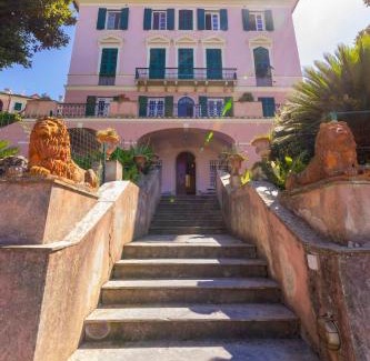 Recco Apartment | Beautiful Villa Baia dei Frati with Oceanfront Views