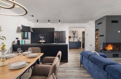 Fuzine Villa | Villa Bajer: Relax in 5 Bedrooms with Pool & Spa Amenities