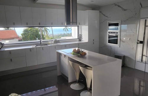 Na Thon Villa | Villa Balcony: Ocean View with Pool and Spa Amenities