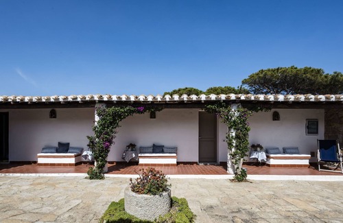 San Stefano Villa | Relax at Villa Ballero in Cala Caterina with Spa & Hot Tub