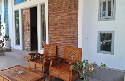 Sumbawa Besar House | Budget-Friendly Villa Bamboo Sumbawa - Family-Friendly Stay