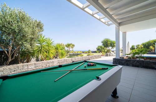 Tias Villa | Experience Villa Baobab: A 4-Star Family Retreat with Pool