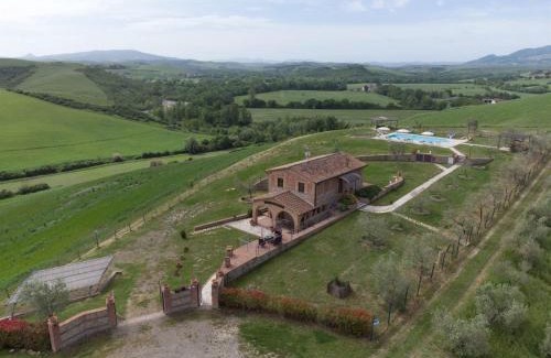 Peccioli Villa | Family-Friendly Retreat at Villa Barbara Awaits You