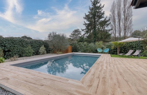 La Teste-de-Buch House | Villa Bassin D'Arcachon: Pool, Garden & Oceanfront Bliss