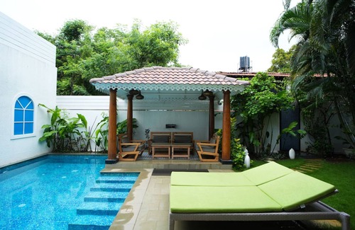 Vagator House | Villa Bauhinia - 5bhk With Pool 10 Mins to Beach