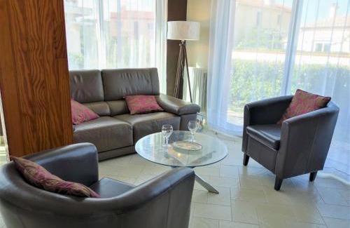 Le Barcares Villa | Oceanfront Villa Bausil: Guest Rated 10/10 Experience