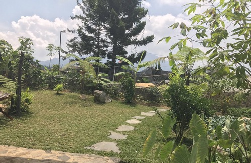 Cimacan Villa | Delightful Villa Bawean Terrace with Breakfast and Kitchen